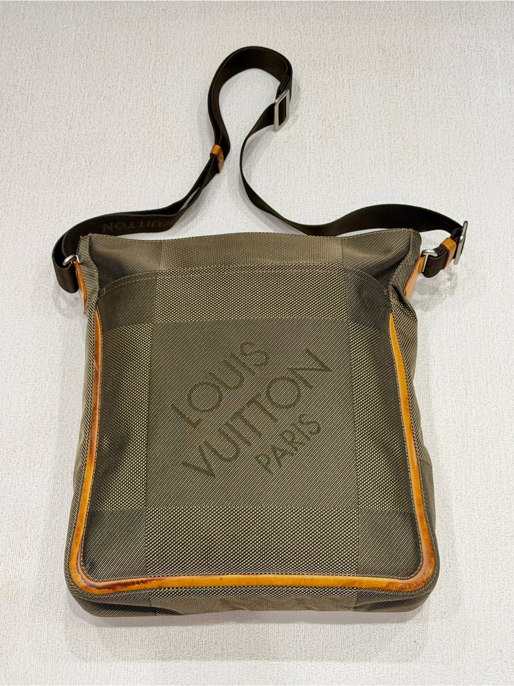 Louis Vuitton Damier Geant Citadin PM Terre Messenger Shoulder Bag M93040 👜